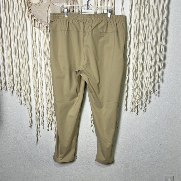 Lululemon Men's New Venture Trouser NWOT Size XXL in Trench - Picture 3 of 16